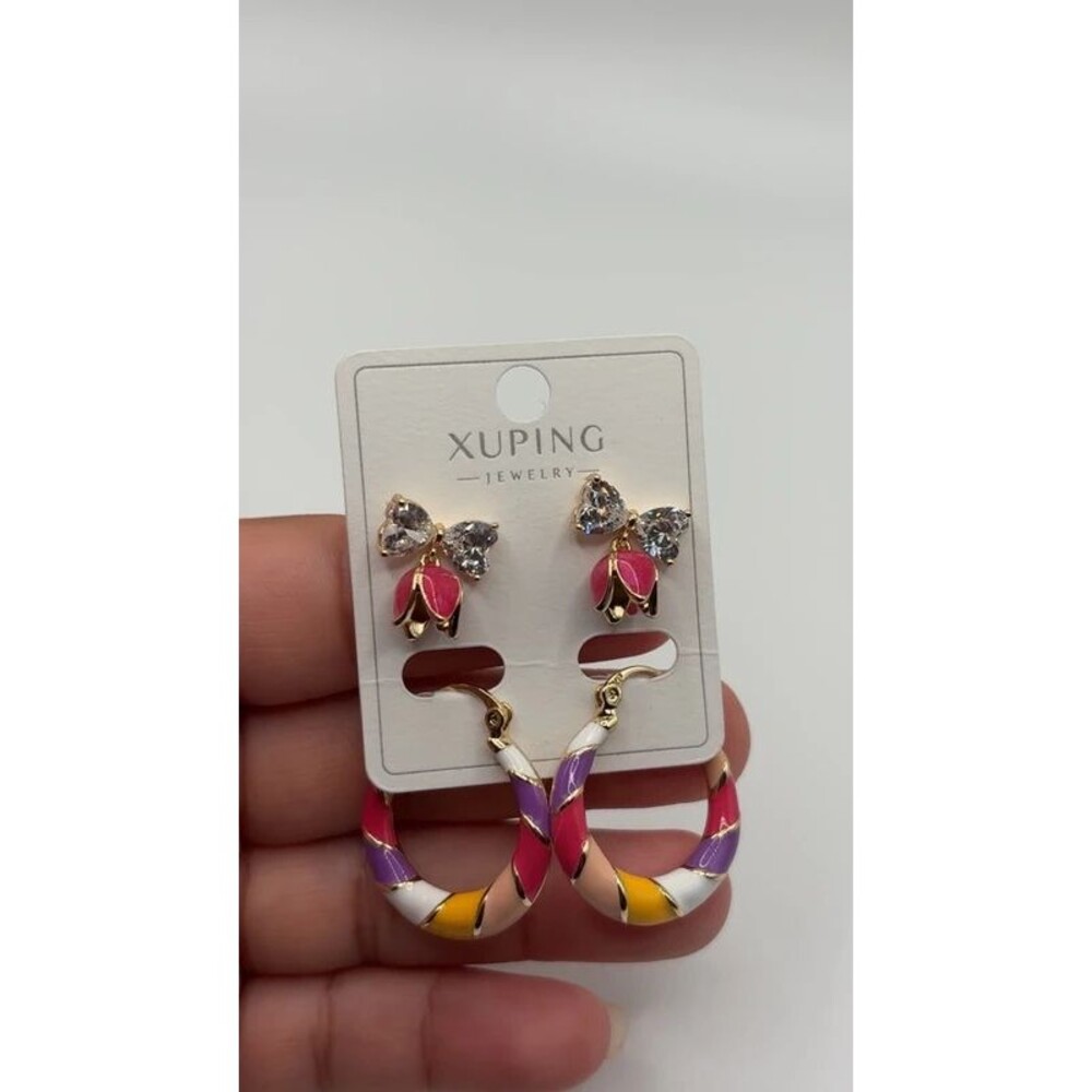Hermosos aretes chapados en oro